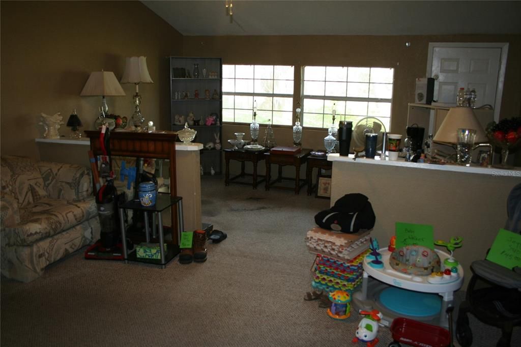 En Venta: $165,000 (3 camas, 2 baños, 1408 Pies cuadrados)