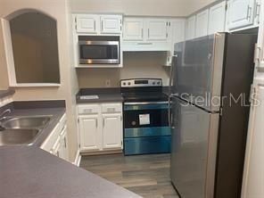 For Rent: $1,500 (1 beds, 1 baths, 945 Square Feet)