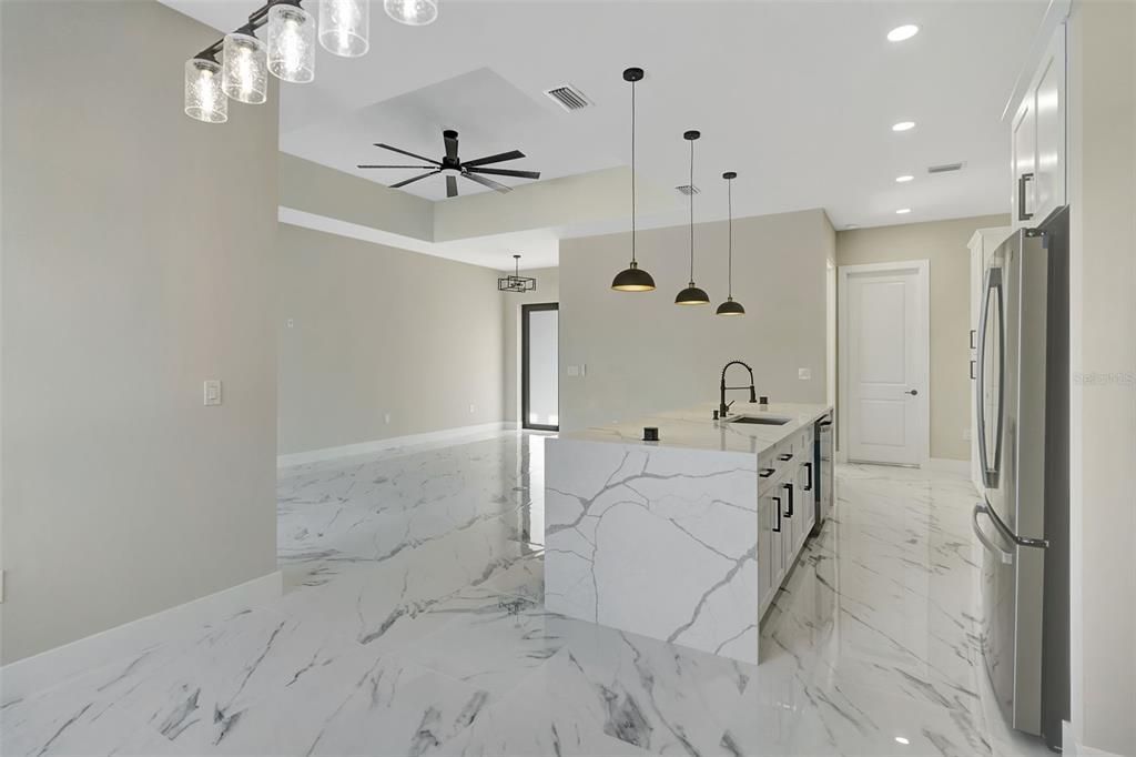 В аренду: $3,000 (4 спален, 3 ванн, 1760 Квадратных фут)