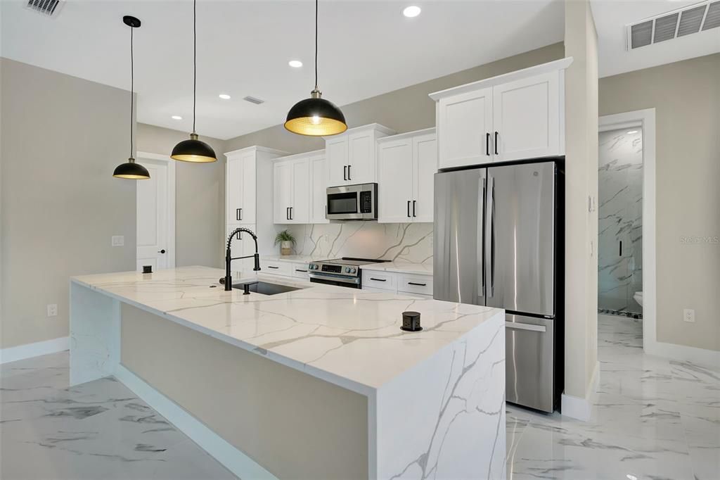 В аренду: $3,000 (4 спален, 3 ванн, 1760 Квадратных фут)