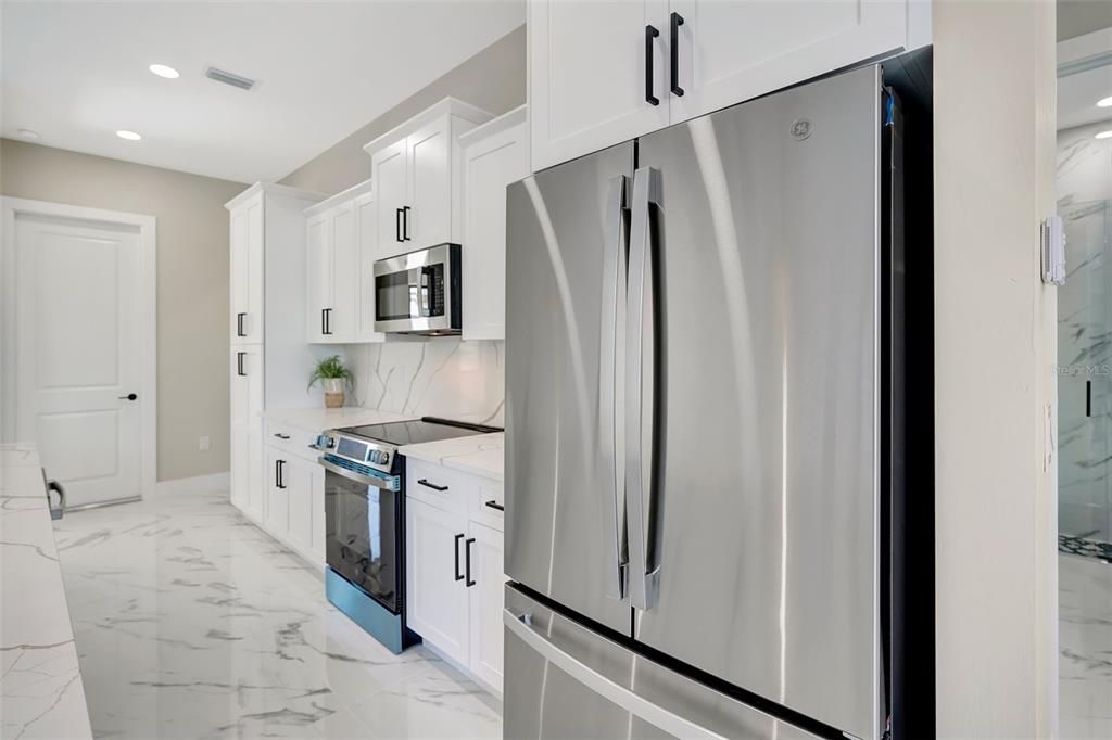 В аренду: $3,000 (4 спален, 3 ванн, 1760 Квадратных фут)