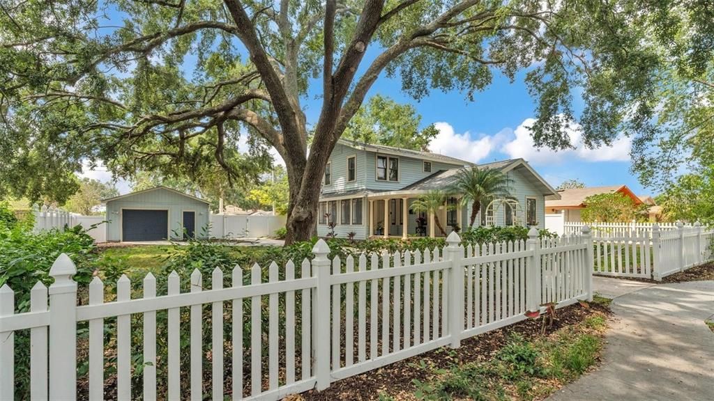 For Sale: $375,000 (3 beds, 2 baths, 1894 Square Feet)