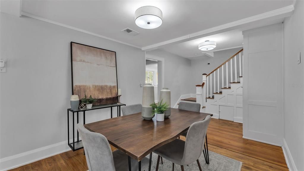 For Sale: $375,000 (3 beds, 2 baths, 1894 Square Feet)