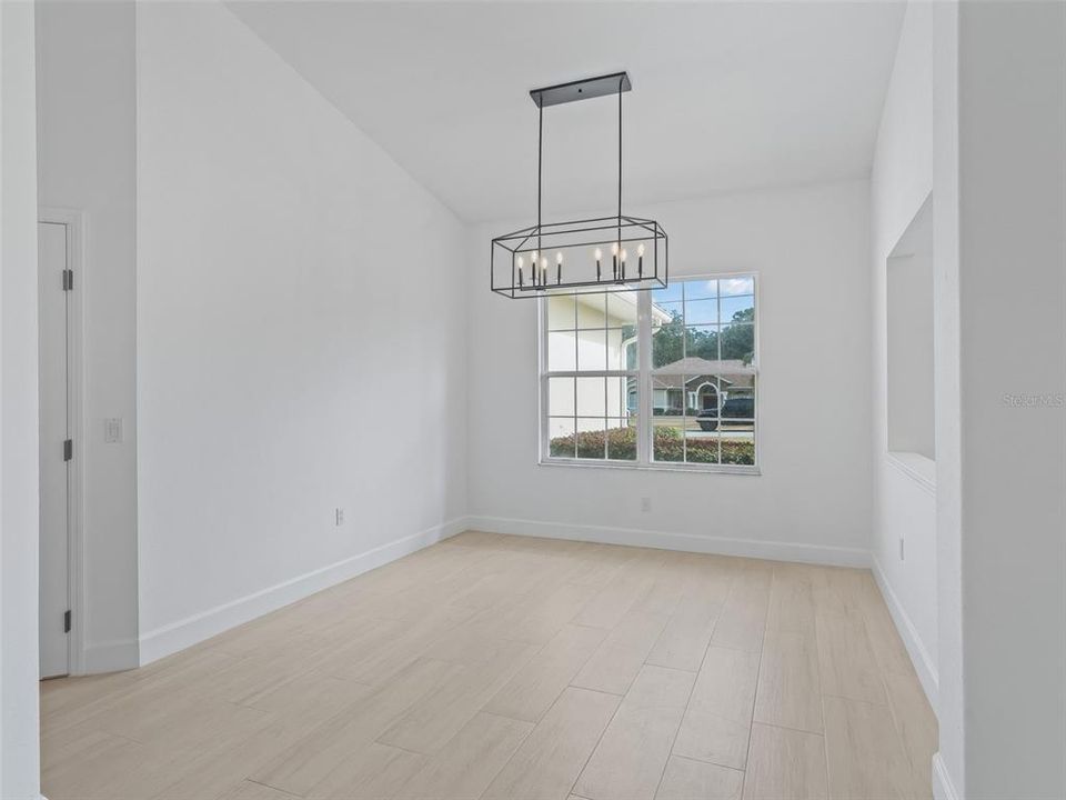 For Sale: $799,900 (3 beds, 2 baths, 2442 Square Feet)