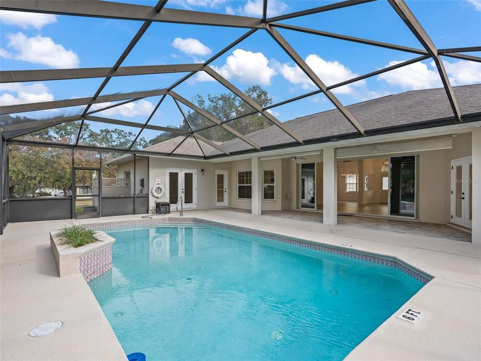 For Sale: $799,900 (3 beds, 2 baths, 2442 Square Feet)