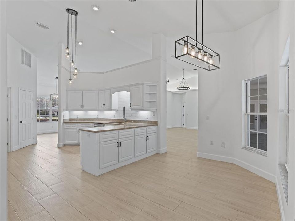 For Sale: $799,900 (3 beds, 2 baths, 2442 Square Feet)