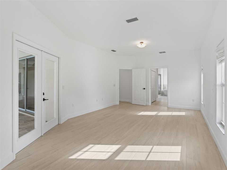 For Sale: $799,900 (3 beds, 2 baths, 2442 Square Feet)