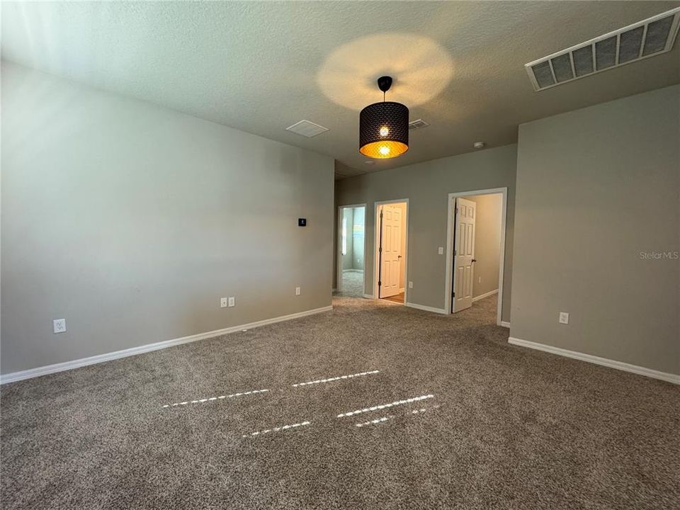 В аренду: $2,700 (4 спален, 2 ванн, 2082 Квадратных фут)