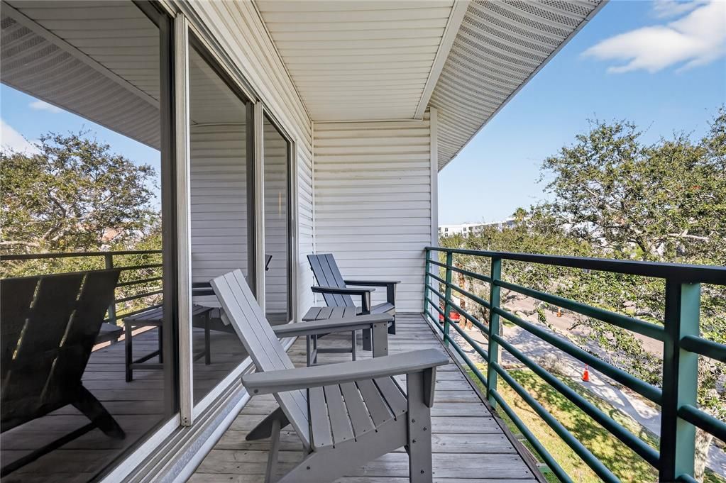 待售: $525,000 (3 贝兹, 3 浴室, 1700 平方英尺)