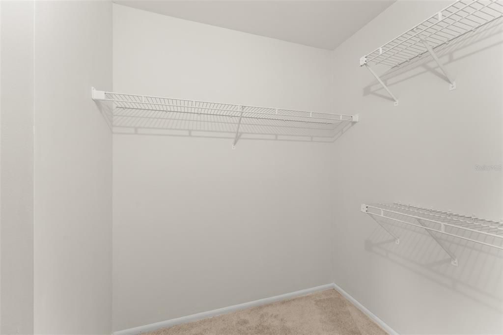 待售: $195,000 (2 贝兹, 2 浴室, 1110 平方英尺)