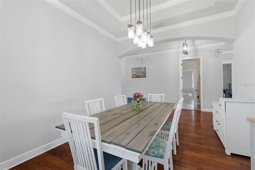 For Sale: $775,000 (4 beds, 3 baths, 2728 Square Feet)