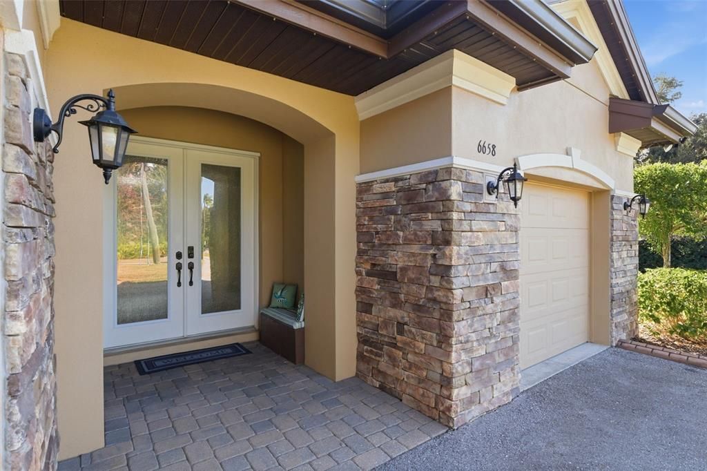 For Sale: $775,000 (4 beds, 3 baths, 2728 Square Feet)