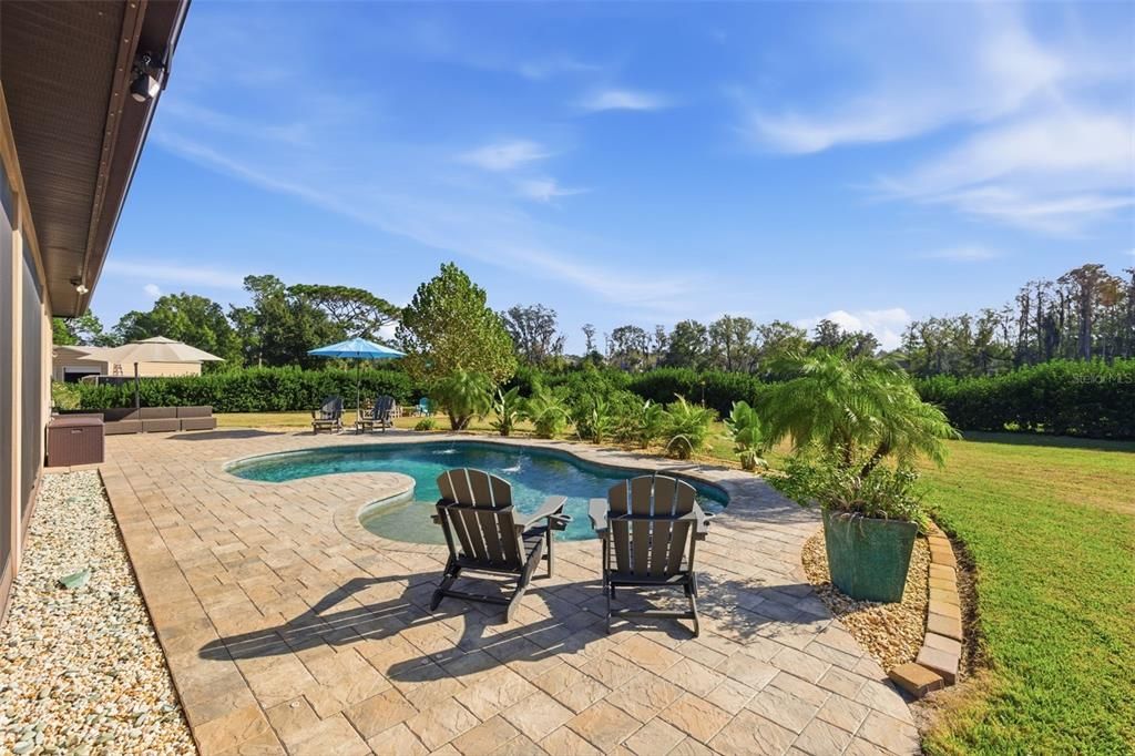 For Sale: $775,000 (4 beds, 3 baths, 2728 Square Feet)