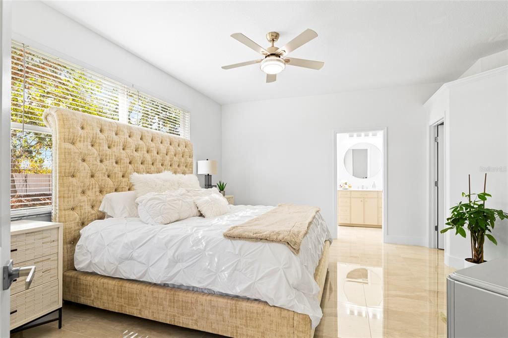 For Sale: $495,000 (2 beds, 2 baths, 1930 Square Feet)