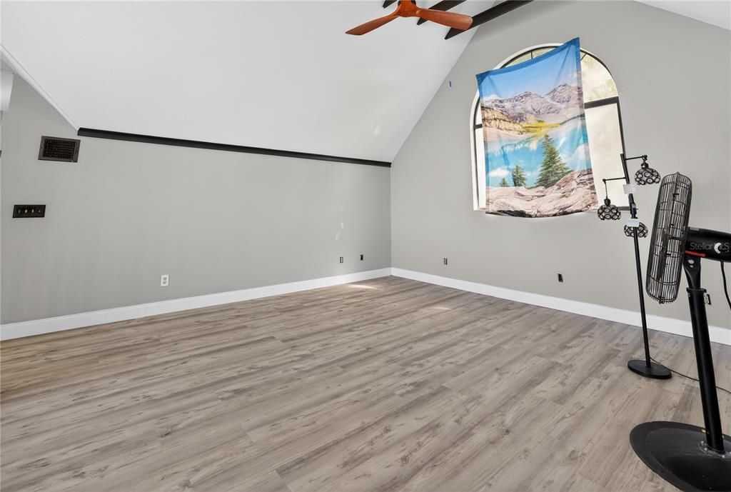 待售: $445,000 (3 贝兹, 2 浴室, 1305 平方英尺)