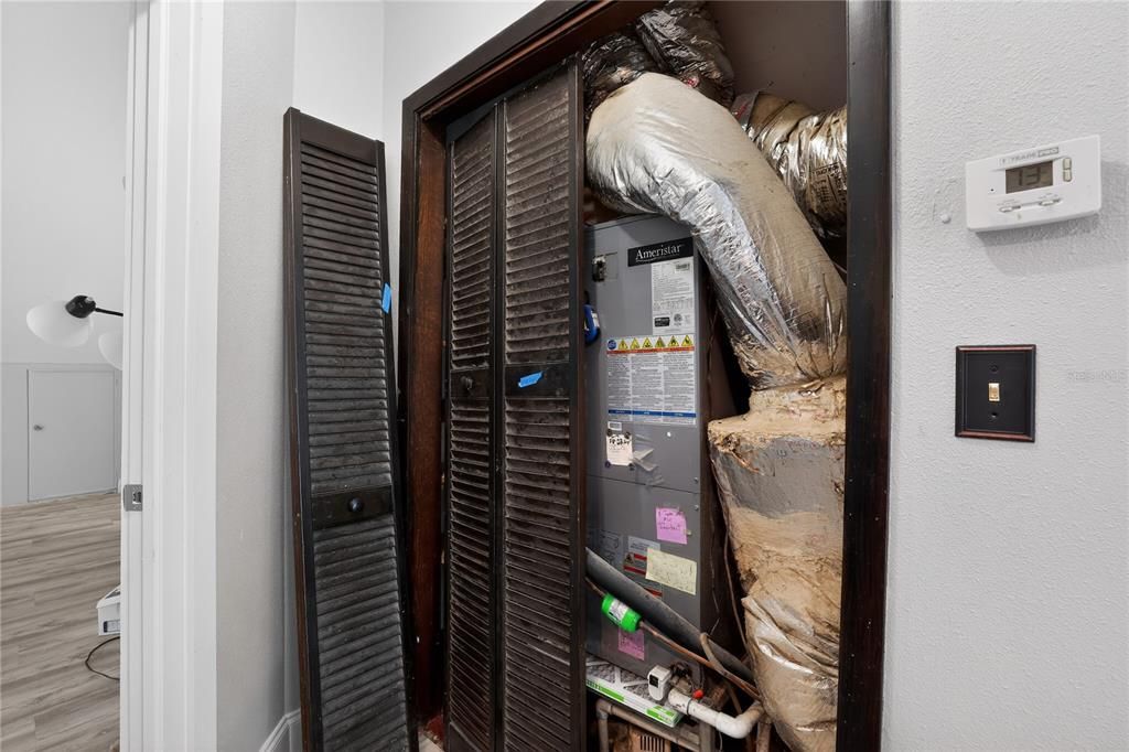 待售: $445,000 (3 贝兹, 2 浴室, 1305 平方英尺)