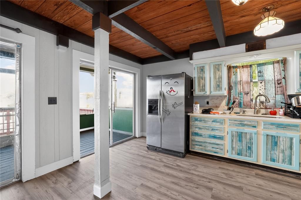 待售: $445,000 (3 贝兹, 2 浴室, 1305 平方英尺)