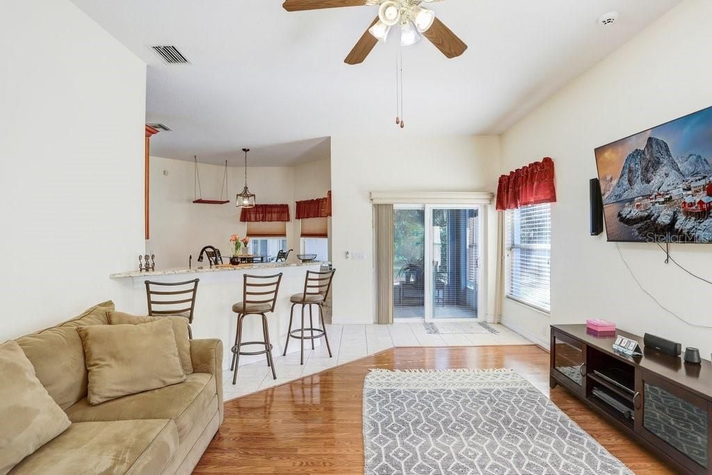 待售: $459,900 (4 贝兹, 3 浴室, 2137 平方英尺)