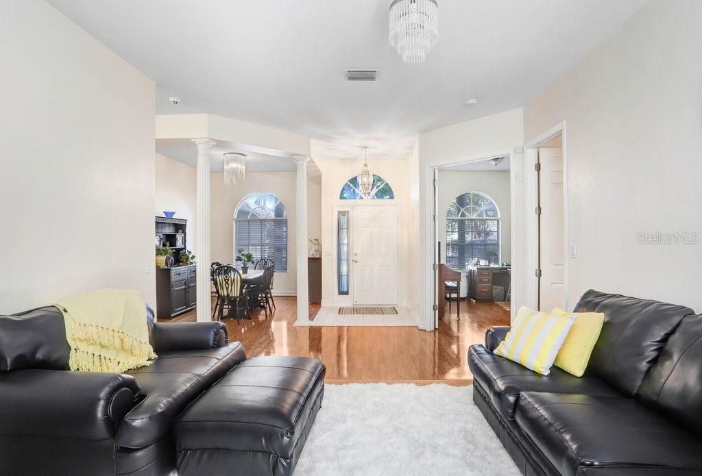 待售: $459,900 (4 贝兹, 3 浴室, 2137 平方英尺)