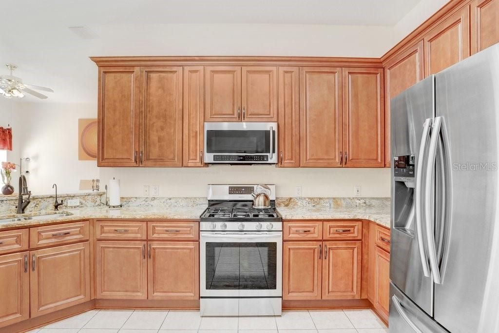 待售: $459,900 (4 贝兹, 3 浴室, 2137 平方英尺)