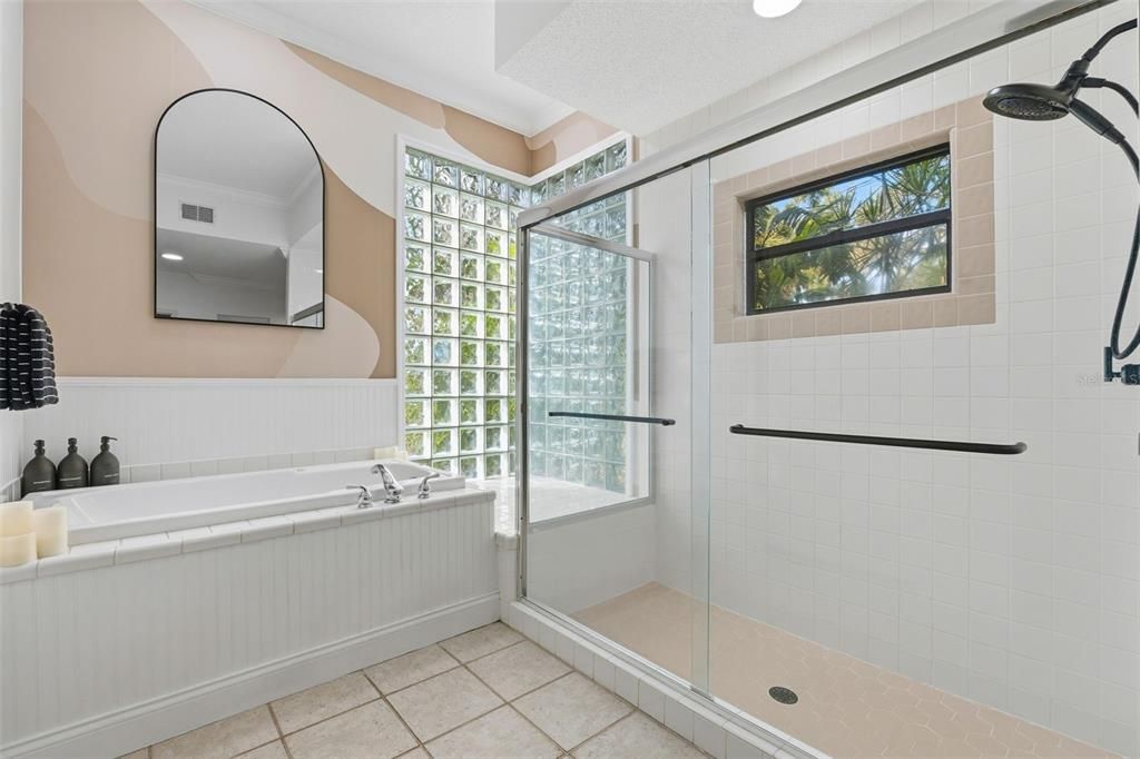 待售: $1,699,000 (3 贝兹, 2 浴室, 2762 平方英尺)