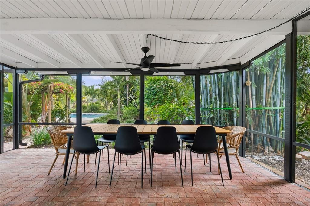 待售: $1,699,000 (3 贝兹, 2 浴室, 2762 平方英尺)