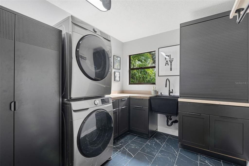 待售: $1,699,000 (3 贝兹, 2 浴室, 2762 平方英尺)