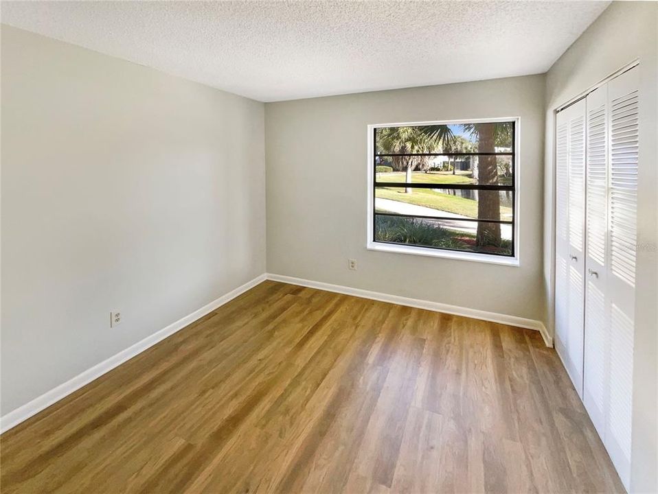 For Sale: $149,000 (2 beds, 2 baths, 820 Square Feet)