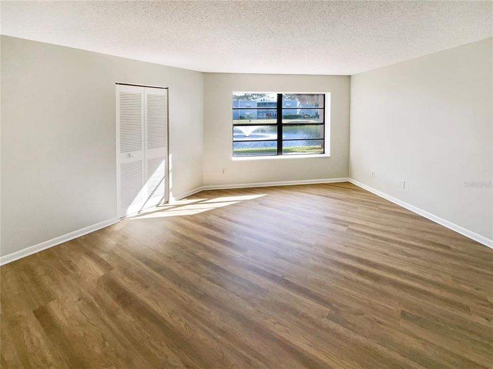 For Sale: $149,000 (2 beds, 2 baths, 820 Square Feet)