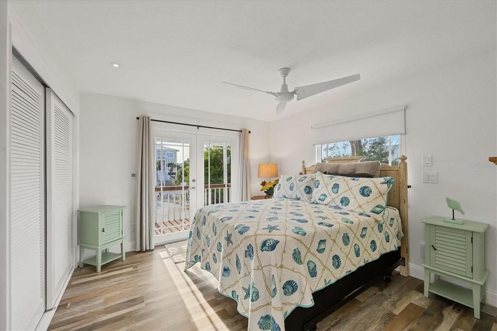 For Sale: $1,550,000 (3 beds, 3 baths, 1448 Square Feet)