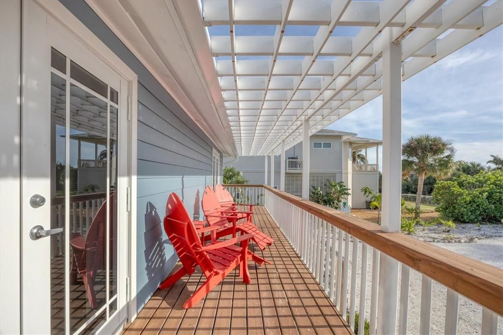 For Sale: $1,550,000 (3 beds, 3 baths, 1448 Square Feet)