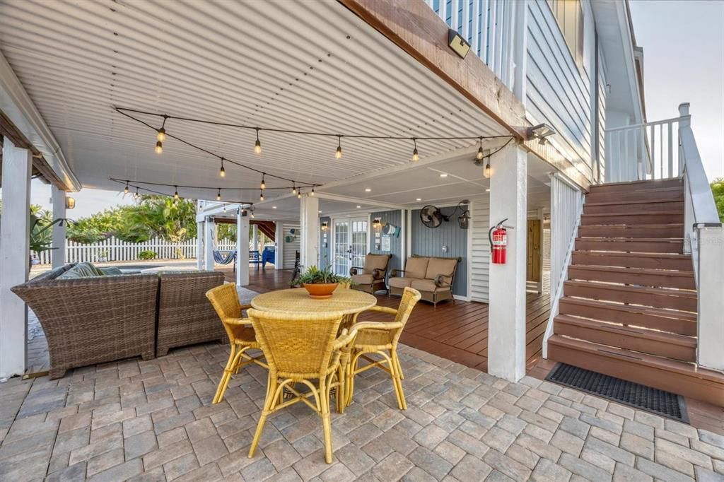 For Sale: $1,550,000 (3 beds, 3 baths, 1448 Square Feet)