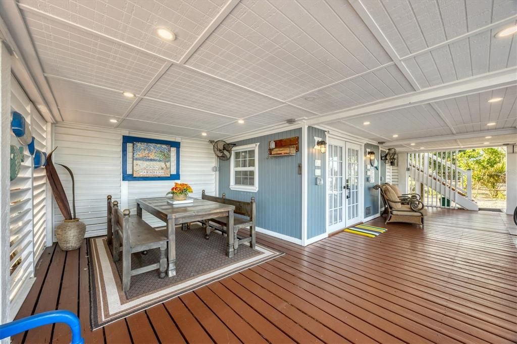 For Sale: $1,550,000 (3 beds, 3 baths, 1448 Square Feet)