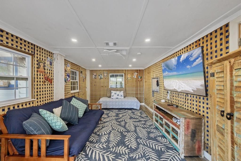 For Sale: $1,550,000 (3 beds, 3 baths, 1448 Square Feet)