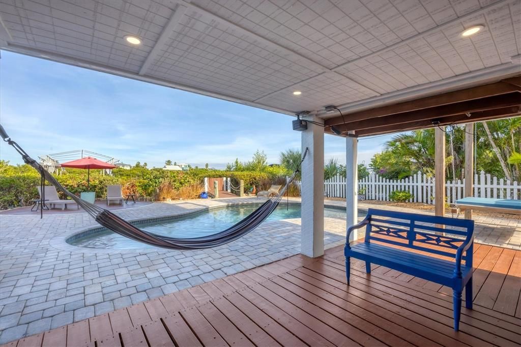 For Sale: $1,550,000 (3 beds, 3 baths, 1448 Square Feet)