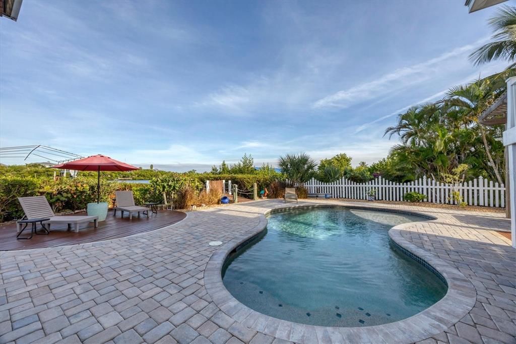 For Sale: $1,550,000 (3 beds, 3 baths, 1448 Square Feet)