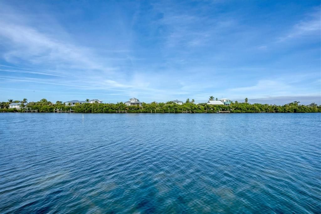 For Sale: $1,550,000 (3 beds, 3 baths, 1448 Square Feet)