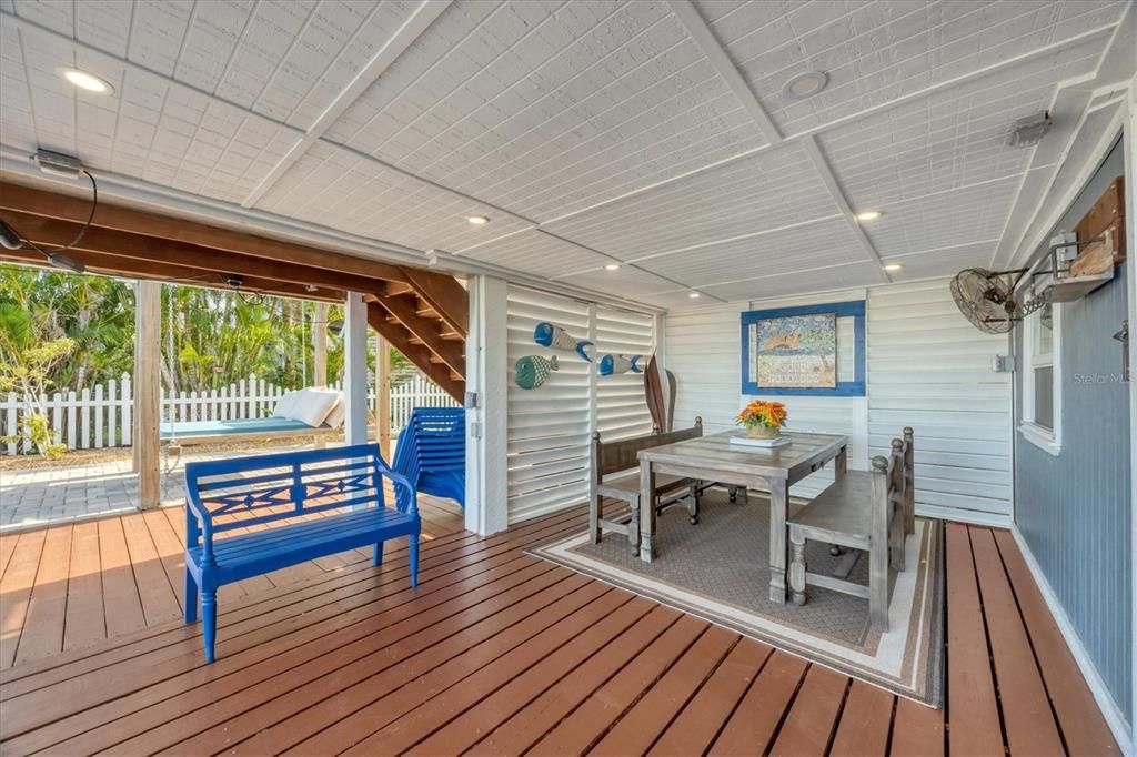 For Sale: $1,550,000 (3 beds, 3 baths, 1448 Square Feet)