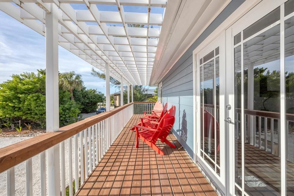 For Sale: $1,550,000 (3 beds, 3 baths, 1448 Square Feet)