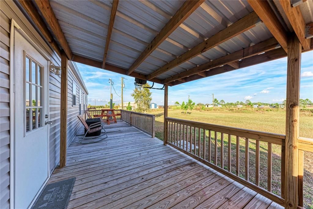 For Sale: $599,999 (4 beds, 2 baths, 2016 Square Feet)