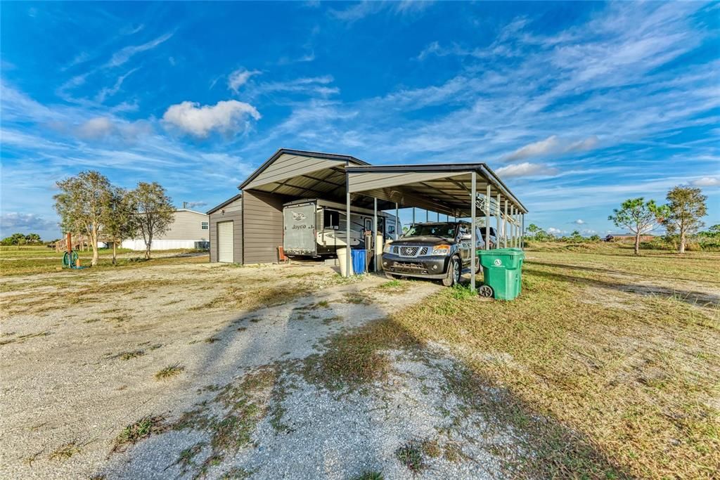 For Sale: $599,999 (4 beds, 2 baths, 2016 Square Feet)