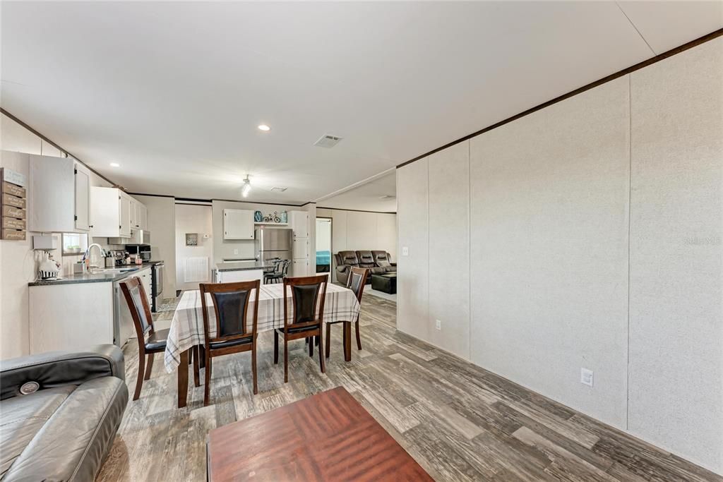 For Sale: $599,999 (4 beds, 2 baths, 2016 Square Feet)