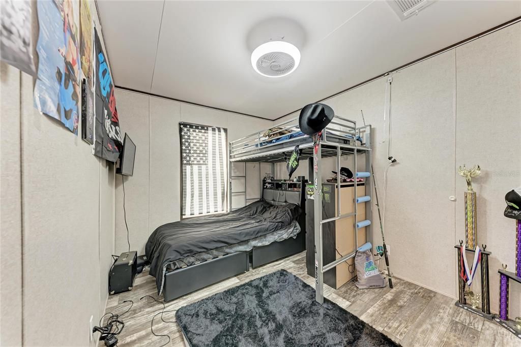 For Sale: $599,999 (4 beds, 2 baths, 2016 Square Feet)