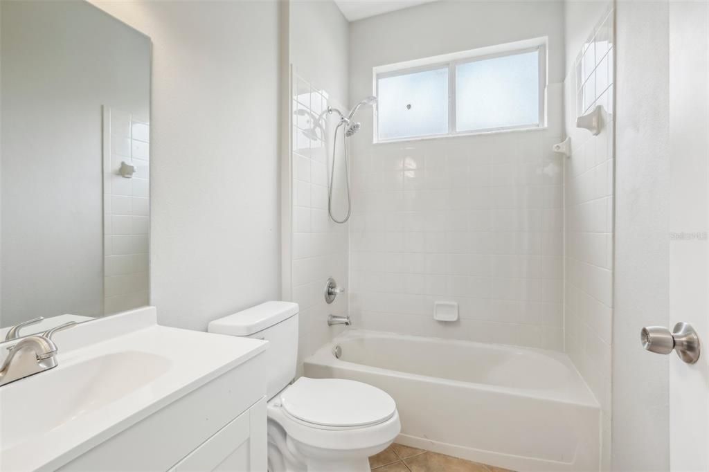 出租: $2,950 (4 贝兹, 3 浴室, 2084 平方英尺)