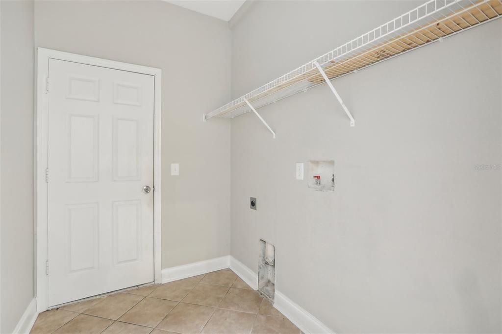 出租: $2,950 (4 贝兹, 3 浴室, 2084 平方英尺)