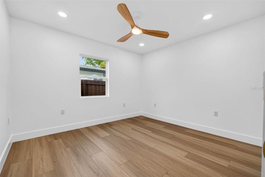 待售: $795,000 (3 贝兹, 2 浴室, 1603 平方英尺)