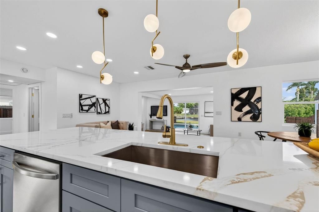 待售: $795,000 (3 贝兹, 2 浴室, 1603 平方英尺)