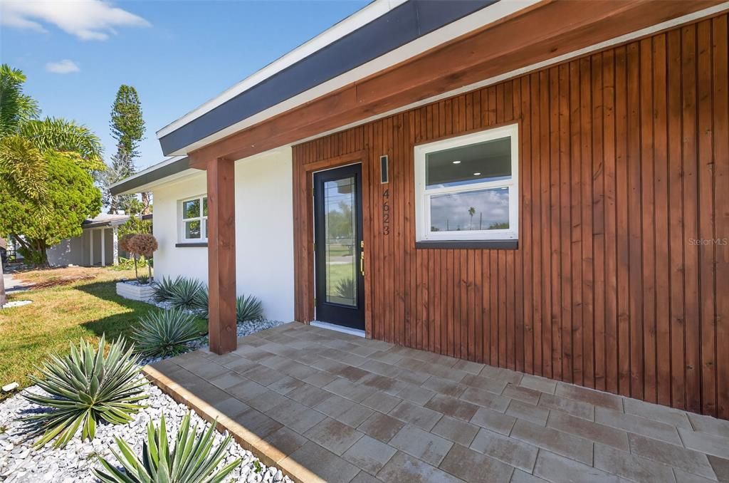 待售: $795,000 (3 贝兹, 2 浴室, 1603 平方英尺)