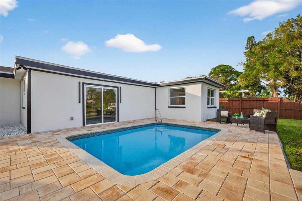 待售: $795,000 (3 贝兹, 2 浴室, 1603 平方英尺)