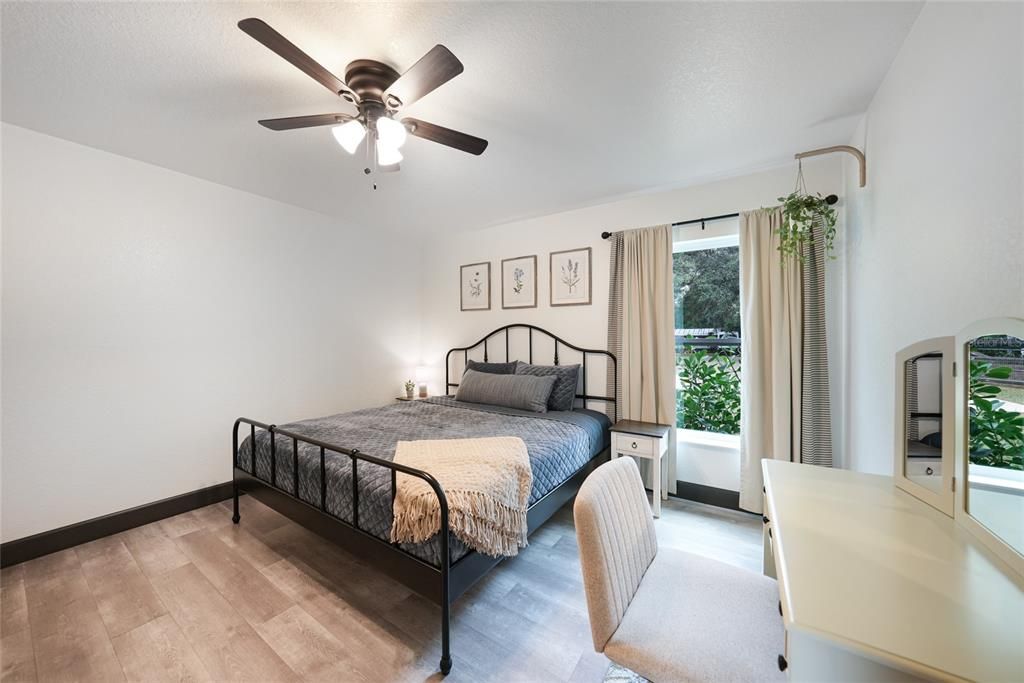 For Sale: $399,000 (3 beds, 2 baths, 1376 Square Feet)